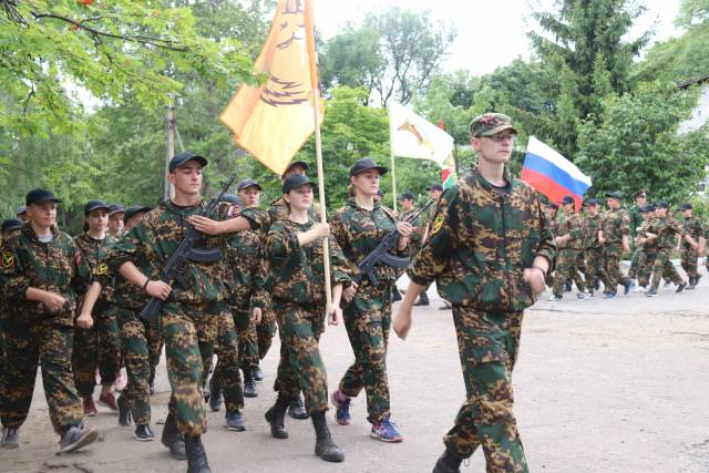 В Курске открылась военно-патриотическая смена «Будем достойны»