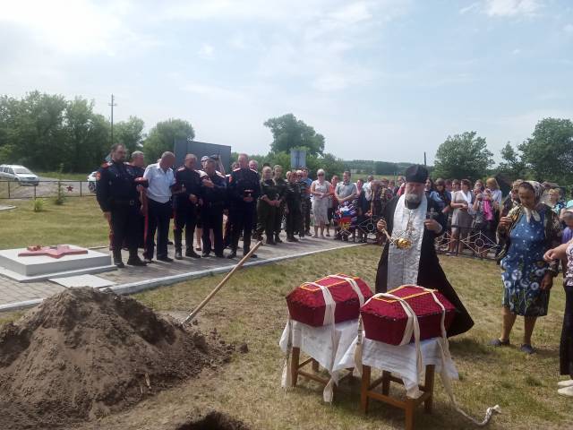 Солдаты Красной армии захоронены в День памяти и скорби