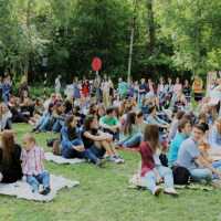 В Курске открылся сезон образовательных пикников «Зона газона»